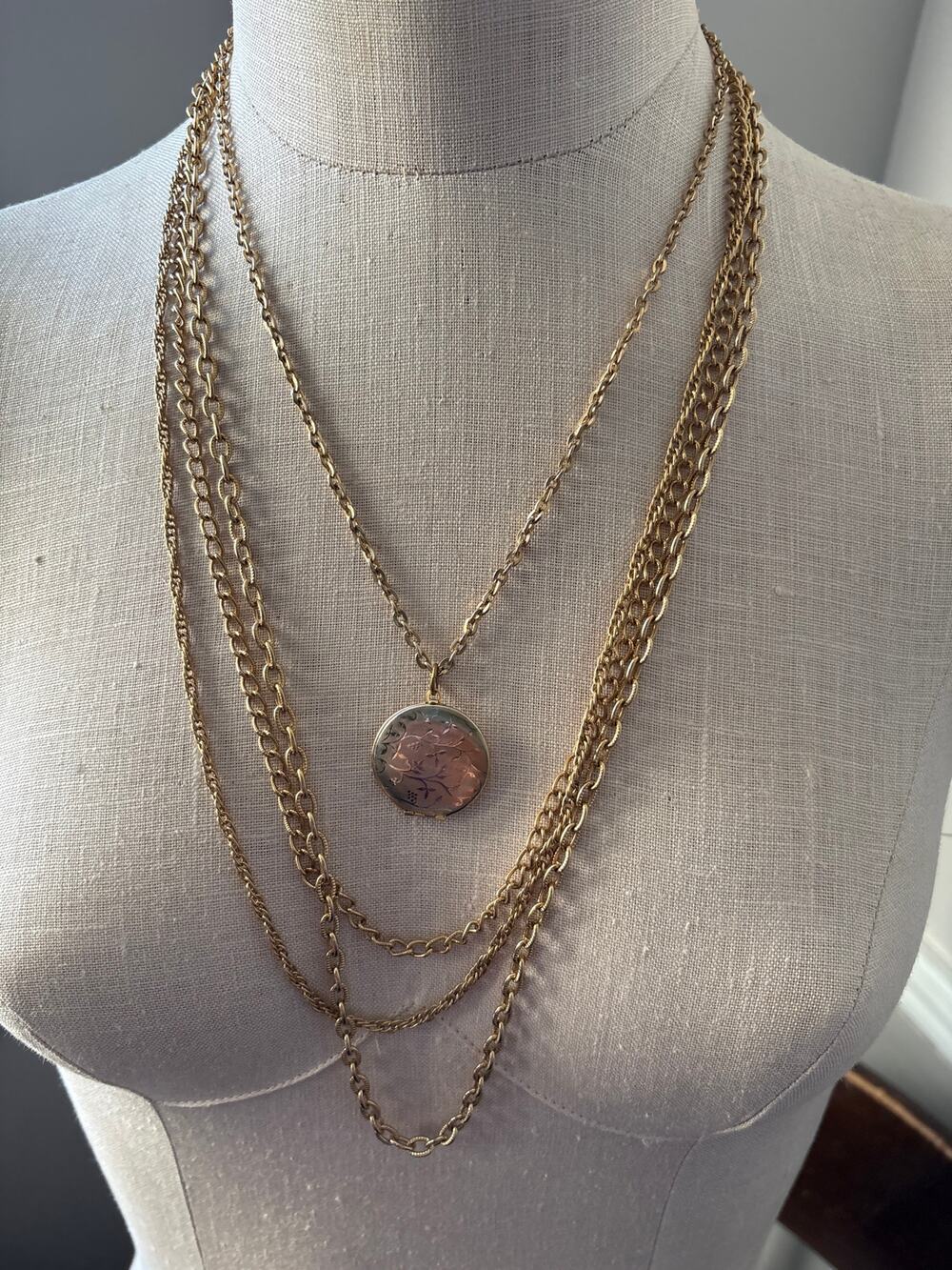 Vintage 70’s Goldtone 4 Strand Locket 18-35” Graduated Chains  Mid Century